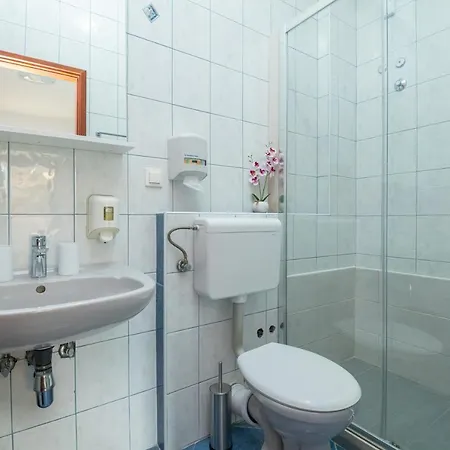 Azzurro Guest house *