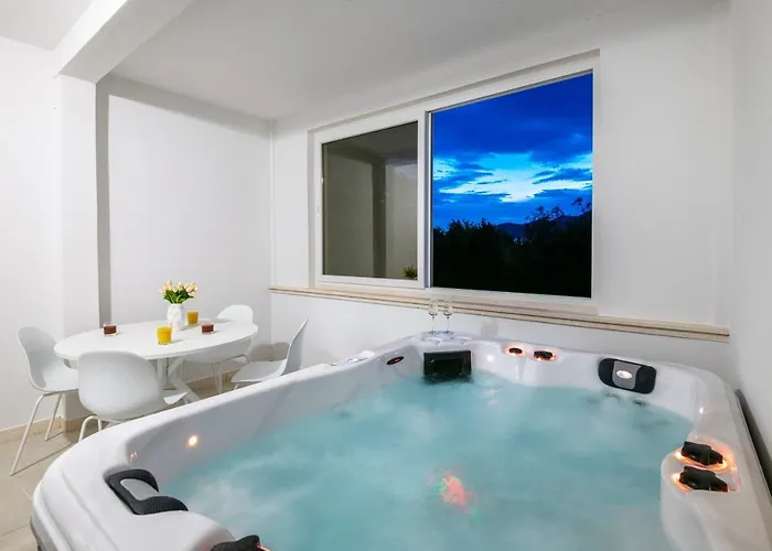 Azzurro Gostinjska kuća 3*