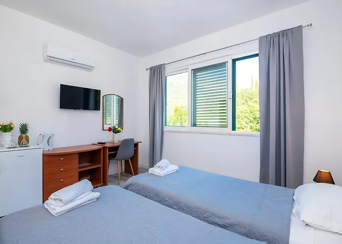 Azzurro Gostinjska kuća 3*